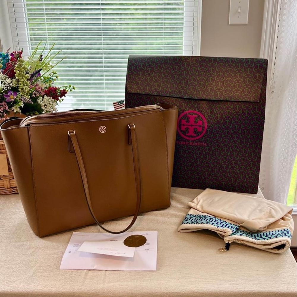 Tory Burch Robinson Tote